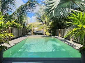 Appart lumineux en hauteur avec piscine